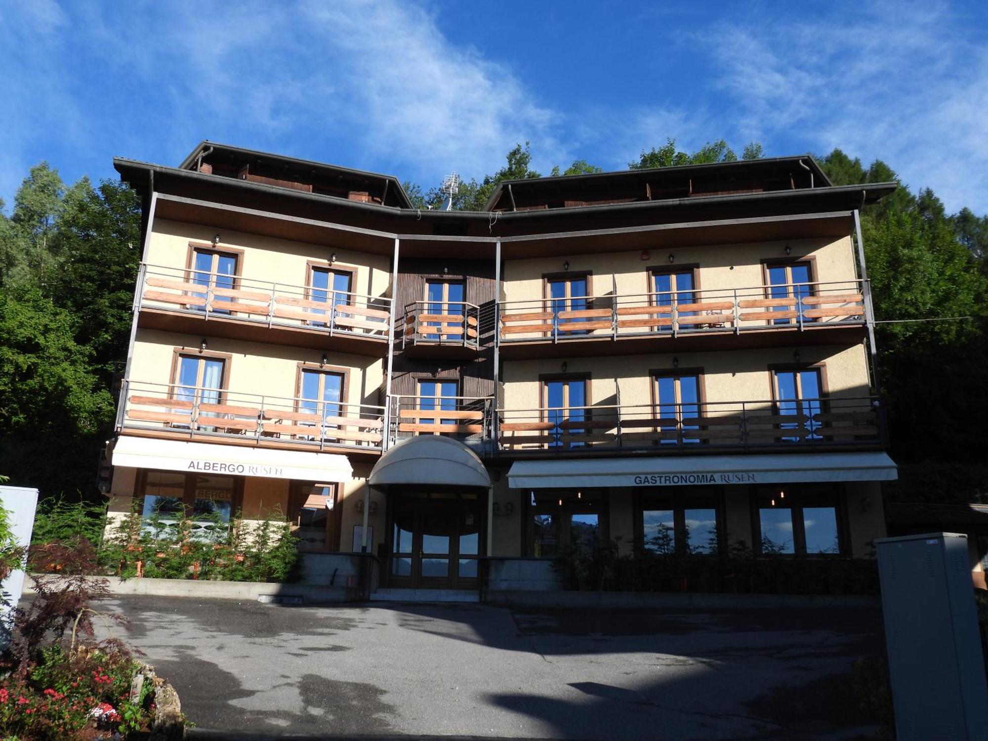 Albergo Rusen Borno Exteriér fotografie