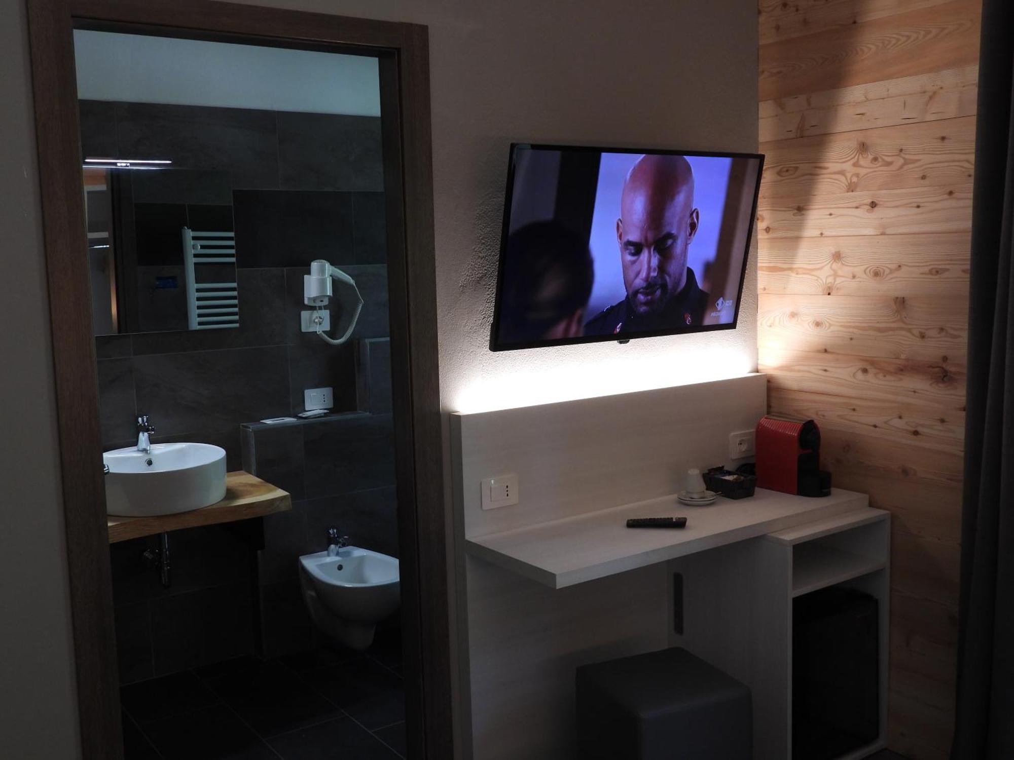 Albergo Rusen Borno Exteriér fotografie